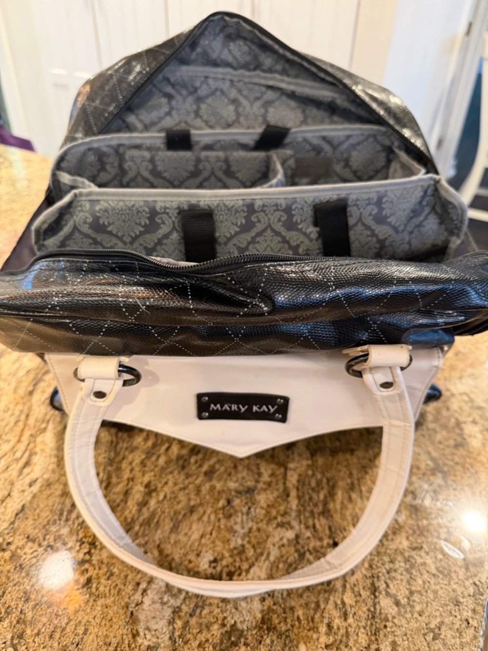 Mary Kay Black and Pale Pink Quilted leather Cosmetic Organizer Tote